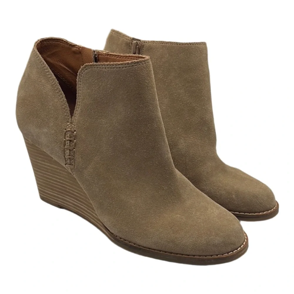 NEW Lucky Brand‎ Sz 9 1/2 Yimmie Suede Tan Wedge Ankle Boot